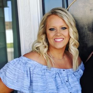 Meet your Posher, Rebecca